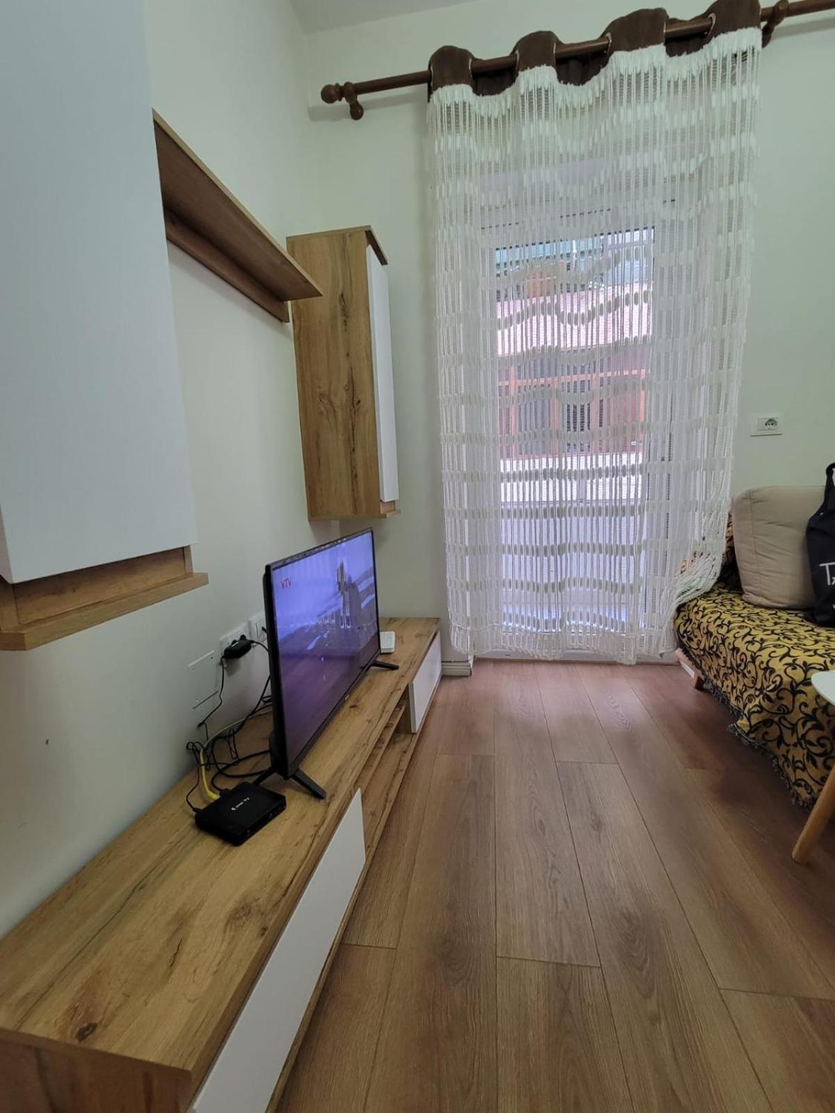 Ajla Komuna Apartament Apartment ติรานา ภายนอก รูปภาพ